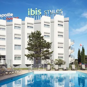 *** Hotel Ibis Styles Toulon Sur Francia